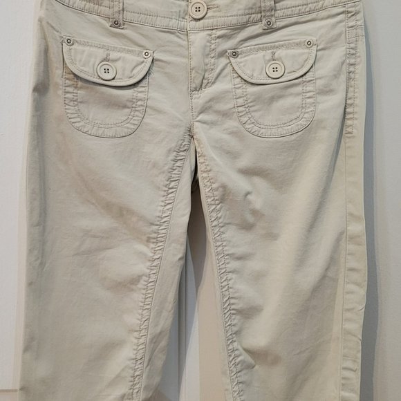 Ladies Capri's/Cropped - Picture 4 of 7
